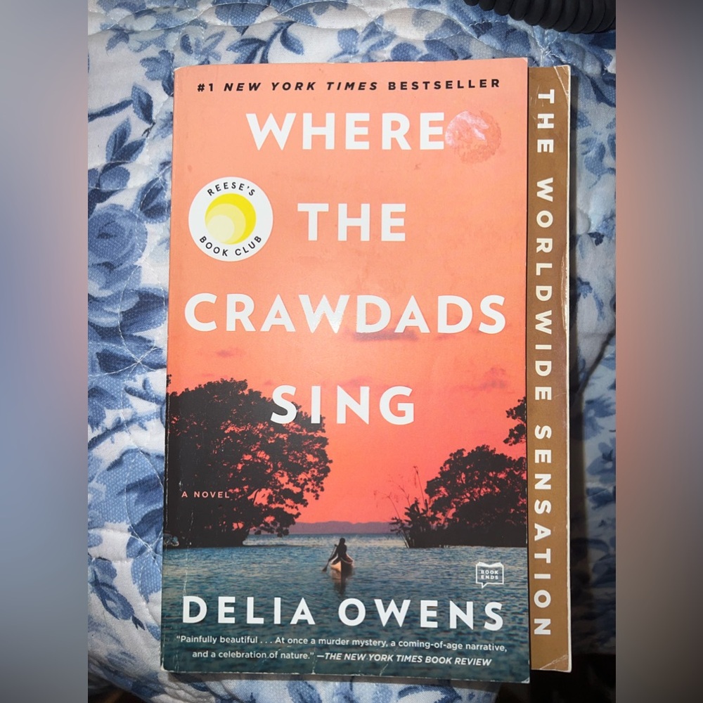 Where the Crawdads Sing Paperback Book Delia Owens